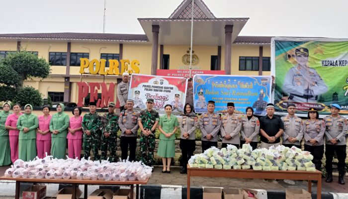 Solid dan Kompak, TNI-Polri di Pematangsiantar Bersatu Berbagi Takjil Ramadhan