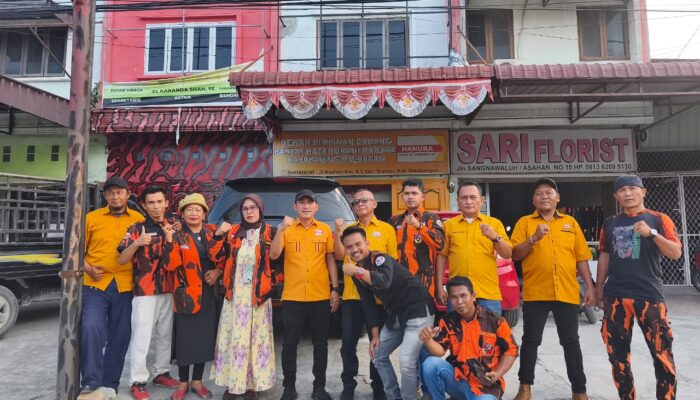 Hanura Simalungun dan Pemuda Pancasila Berbagi Takjil Ramadhan, Frandi Warisman Sitio: Momentum Menebar Kebaikan