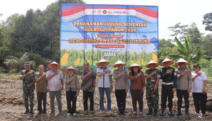 Kapolres Pematangsiantar Bersama Forkopimda Tanam Jagung Serentak Dukung Swasembada Pangan