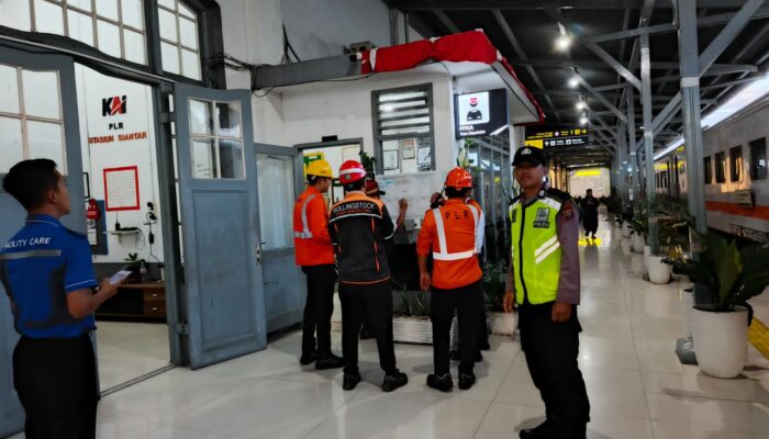 Ops Ketupat Toba 2026, Polsek Siantar Barat Perketat Pengamanan Arus Mudik di Stasiun Kereta Api