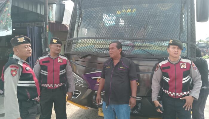 Polres Pematangsiantar Gelar Patroli R4 dan Gatur Lalin, Antisipasi 3C di Titik Keramaian