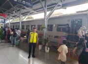 Polsek Siantar Barat Amankan Arus Balik Lebaran 1447 H di Stasiun Kereta Api