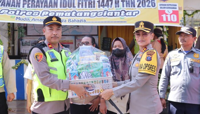 Pastikan Arus Balik Lancar, Kapolres Pematangsiantar Bersama Bhayangka