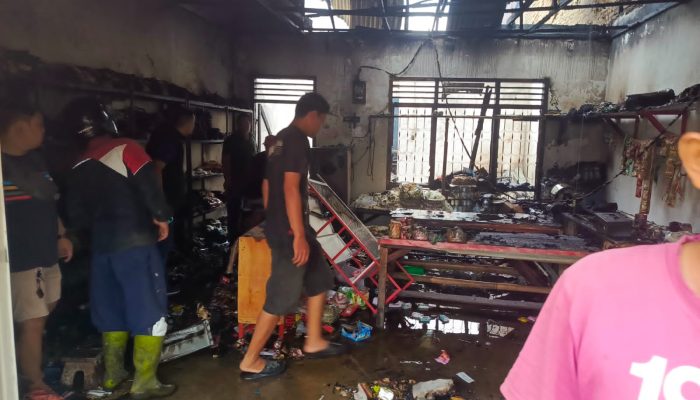 Polres Pematangsiantar Respon Cepat Tangani Kebakaran, Empat Rumah Warga Hangus Dilalap Api