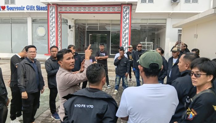 Sat Binmas Polrse Pematangsiantar Patroli Sambang Kamtibmas dan Silaturahmi ke Komunitas Automotif Vivo