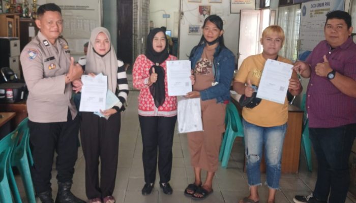 Kawal Penyaluran Bansos, Bhabinkamtibmas Siantar Martoba Aktif Edukasi Warga soal Kamtibmas