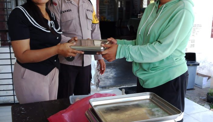 Bhabinkamtibmas Polsek Siantar Selatan Hadir dalam Pendistribusian MBG untuk Ibu Hamil dan Balita