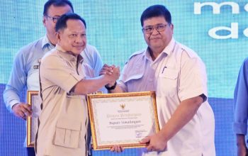 Bupati Simalungun Terima Penghargaan Kemendagri di Forum Musrenbang RKPD Sumut 2027