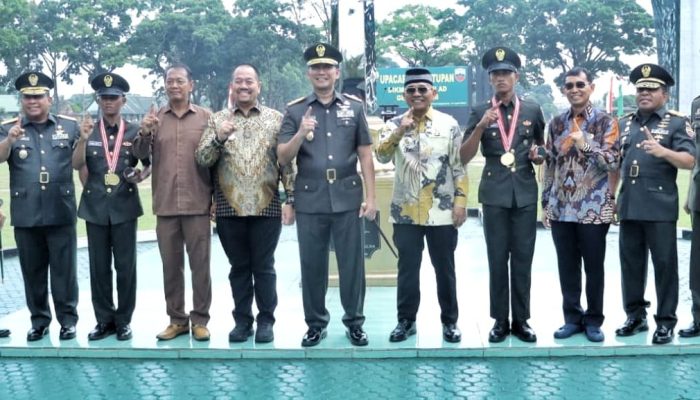 Bupati Simalungun Hadiri Penutupan Dikmaba Inf TNI AD Gelombang I TA 2026