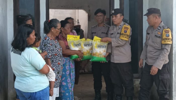 Berintegritas dan Melayani, Polsek Siantar Martoba Salurkan Bantuan untuk Warga Terdampak Bencana