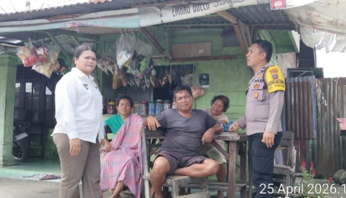 Bhabinkamtibmas Polsek Siantar Utara Sambangi Warga di Jalan Merbau, Sampaikan Pesan Kamtibmas