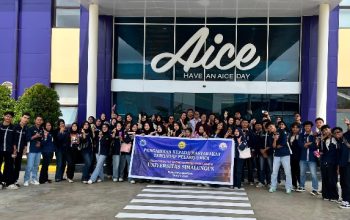 Mahasiswa Manajemen USI Kunjungi Pabrik Aice, Belajar Langsung Proses Produksi hingga Distribusi