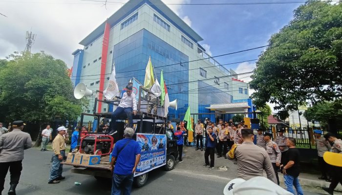 “Save Busrok” Menggema di Kantor Pajak, Buruh Bongkar Dugaan Intimidasi dan BPJS Bermasalah di DJP Sumut II
