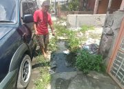 Nenek 72 Tahun Keluhkan Parit Tersumbat, Warga Ade Irma Suryani Kerap Kebanjiran