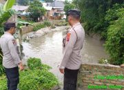 Polsek Siantar Utara Pantau Arus Sungai di Lorong 7 untuk Antisipasi Banjir