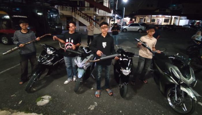 Polres Pematangsiantar Patroli Hingga Subuh, Empat Sepeda Motor Knalpot Brong Diamankan