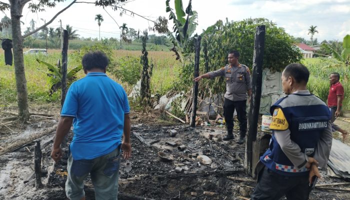Polsek Siantar Martoba Respon Cepat Cek TKP Kebakaran Rumah di Gurilla, Kerugian Ditaksir Rp5 Juta