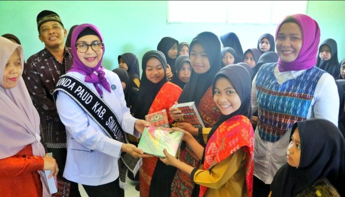 Bunda PAUD Simalungun Motivasi Pendidikan Karakter Sejak Dini di MIS dan RA Ar-Rahman Panei