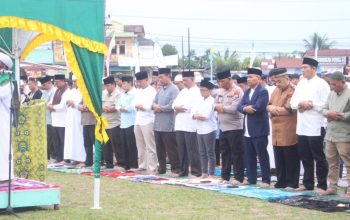 Kapolres Simalungun Hadiri Sholat Idul Adha 1447 H Bersama Forkopimda dan Ribuan Warga di Rambung Merah