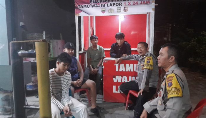Polsek Siantar Timur Gelar Program SALING di Pos Satkamling, Perkuat Sinergi Jaga Kamtibmas