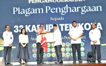 Bupati Simalungun Terima Penghargaan Menteri Hukum RI atas Pembentukan 413 Posbankum