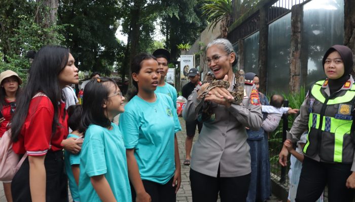 Sambut HUT Bhayangkara ke-80, Kapolres Pematangsiantar Ajak Anak Panti Asuhan Elim Rekreasi ke Taman Hewan