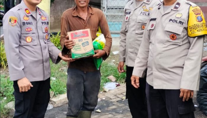 Sambut HUT Bhayangkara ke-80, Kapolsek Siantar Timur Salurkan Bantuan Sosial kepada Warga Kurang Mampu