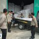 Polsek Siantar Martoba Dampingi Penjualan 850 Kilogram Jagung Petani Binaan ke Bulog