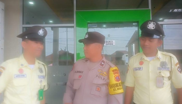Bhabinkamtibmas Polsek Siantar Marihat Sambangi Kantor Pegadaian, Sampaikan Pesan Kamtibmas kepada Petugas Keamanan