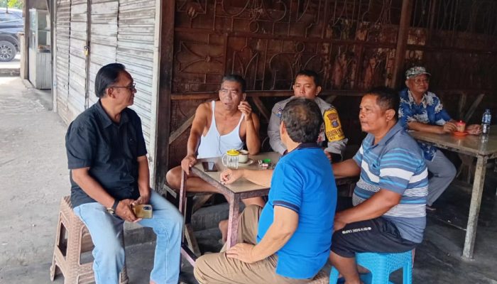 Sambangi Warga Kelurahan Asuhan, Bhabinkamtibmas Polsek Siantar Timur Ajak Bersama Jaga Kamtibmas