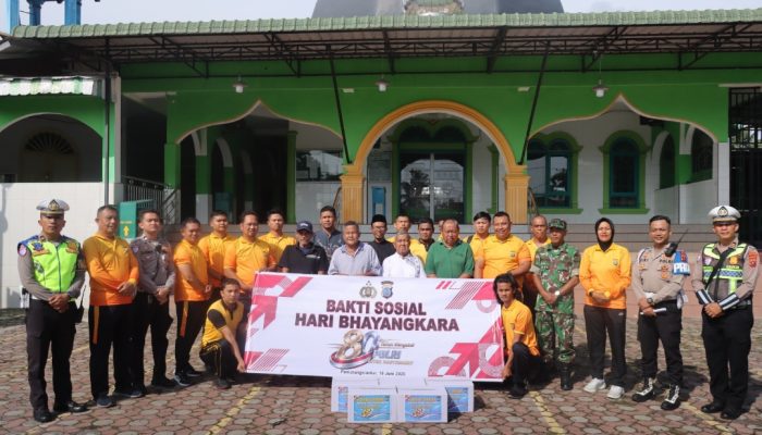 Sambut HUT Bhayangkara ke-80, Polres Pematangsiantar Satukan Semangat Toleransi Lewat Bhakti Sosial di Gereja dan Masjid