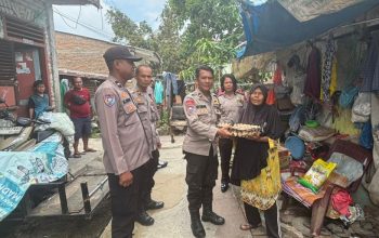 Sambut HUT Bhayangkara ke-80, Polsek Siantar Utara Salurkan Bansos kepada Lansia Pencari Barang Bekas