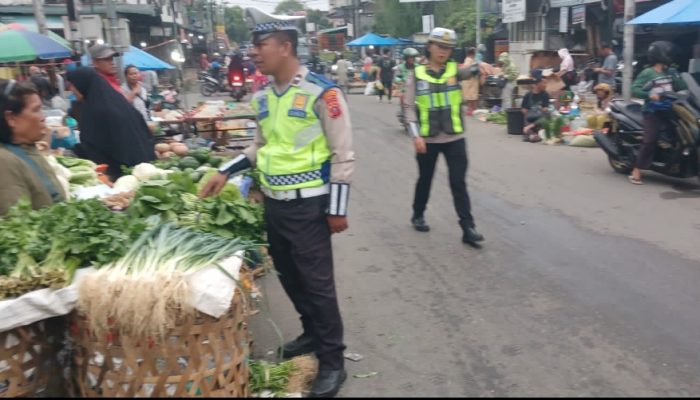 Satlantas Polres Pematangsiantar Gelar Penyuluhan Tertib Lalu Lintas di Pasar Dwikora