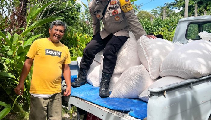 Polsek Siantar Selatan, Dampingi, Penjualan Hasil Panen Jagung Petani ke Bulog,