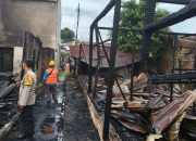 Dua Rumah Semi Permanen Terbakar di Jalan Tongkol, Polisi Selidiki Penyebab Kebakaran