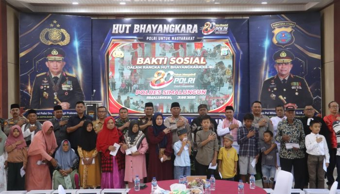 Kapolres Simalungun Rangkul Lansia dan Anak Yatim, Momen Haru Warnai HUT Bhayangkara ke-80