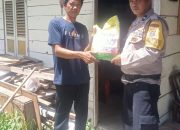 HUT Bhayangkara ke-80, Polsek Siantar Marihat Salurkan Bansos Kapolres kepada Warga Kurang Mampu