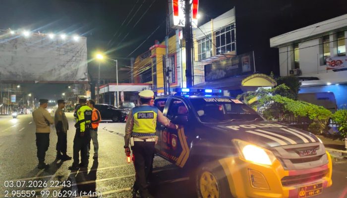 Tekan Kriminalitas 3C, Polres Pematangsiantar Gelar Patroli Blue Light Patrol