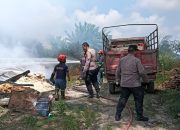 Polsek Siantar Martoba Cek TKP Kebakaran Rumah di Jalan Bahtorop Ujung, Kerugian Ditaksir Rp30 Juta