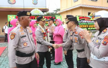 Pisah Sambut Kapolres Simalungun, Gerbang Pora Lepas AKBP Marganda