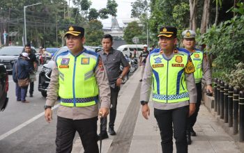 Kapolres Pematangsiantar Pimpin Langsung Gatur Lalin Pagi di Simpang BRI