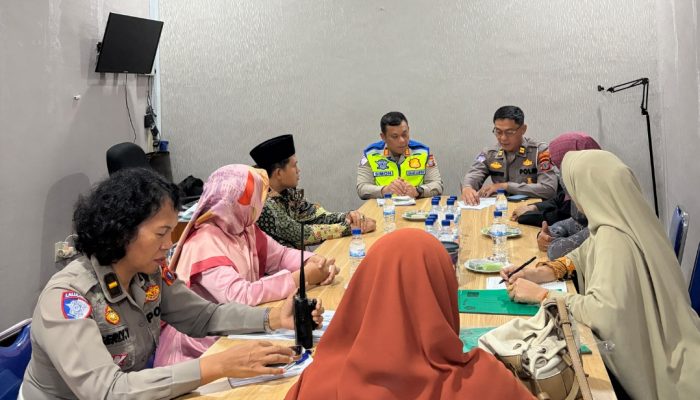AKP Simon E. Simatupang Ngopi Bareng Majelis Taklim, Ajak Warga Jadi Pelopor Keselamatan Berlalu Lintas