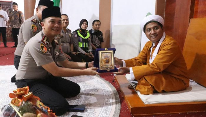 Kapolres Simalungun Wakili Kapolda Sumut di Haul ke-17 Tuan Guru Batak, Dihadiri 900 Jemaah