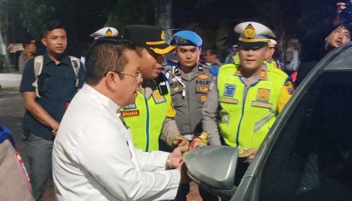 Bukan Sekadar Operasi, Wali Kota, Kapolres dan Kasat Lantas Siantar Edukasi Pengendara Malam Hari